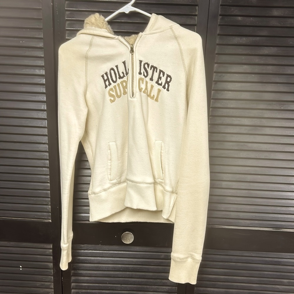 Women’s Hollister soft hooded hoodie